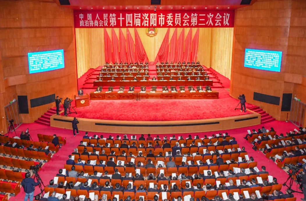 聚焦两会 | 美彩国际董事长李晨加入洛阳市两会，，，，，获官方媒体关注！
